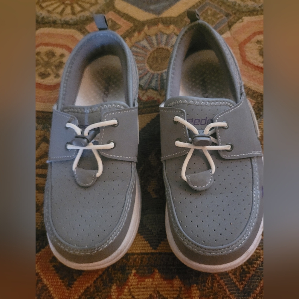 Speedo Gray Boat Shoes Slip -on Size 7